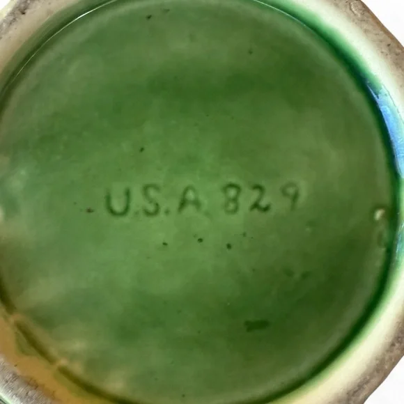 Vintage Shawnee Pottery Double Dove Green Vase Mid Century 1940s - Picture 4 of 4